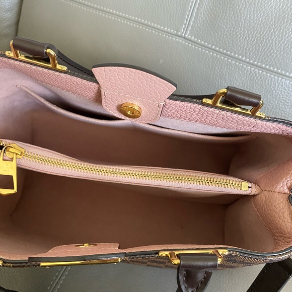 Louis Vuitton Ebene Brittany Bag - Picture 4 of 14